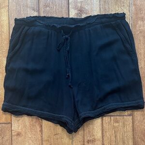 Knox Rose shorts